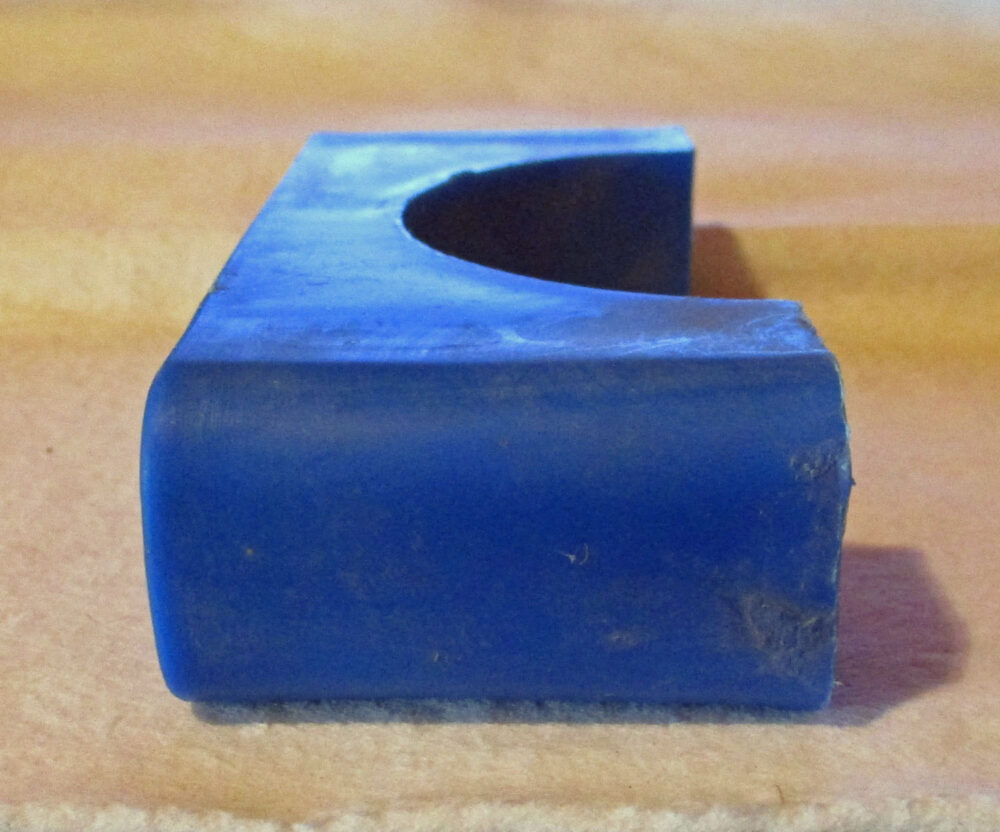 Clamp Plastic for 3" Pipe / 4 15/16"L - Dairy Train